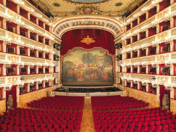 Неаполь Театр Сан Карло