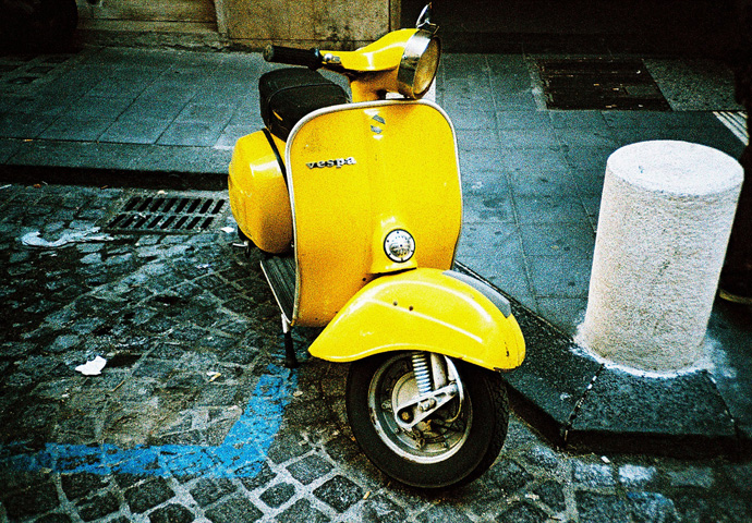 Неаполь Фотограф в Неаполе Веспа